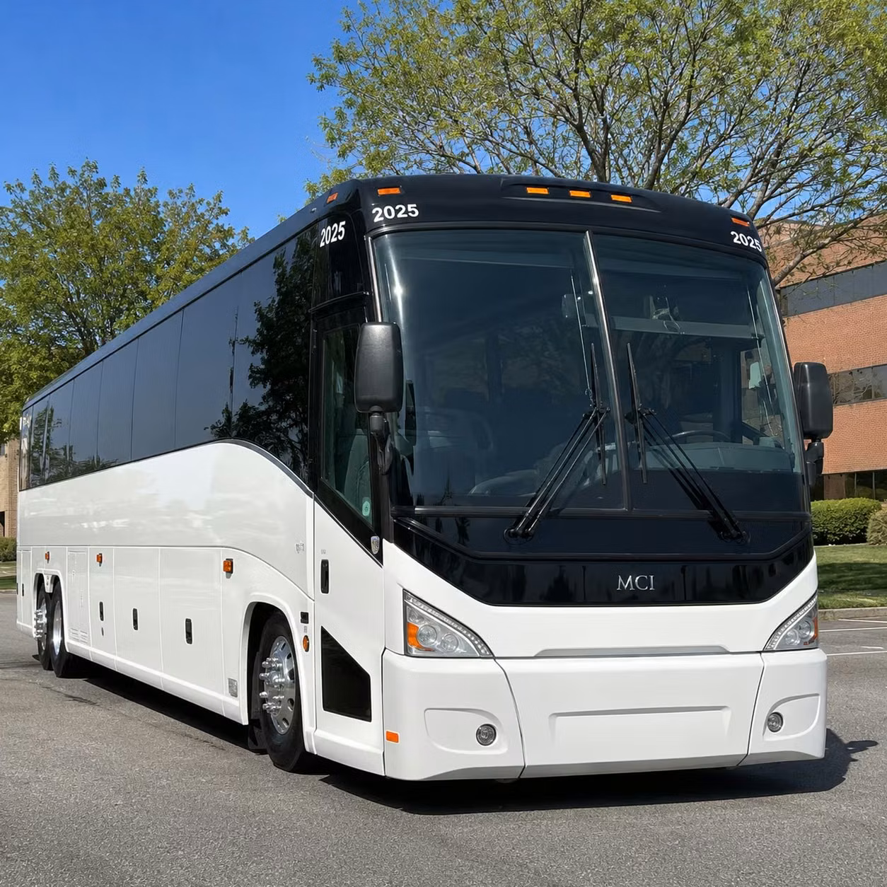 every group has the right bus for concert night in rogers
